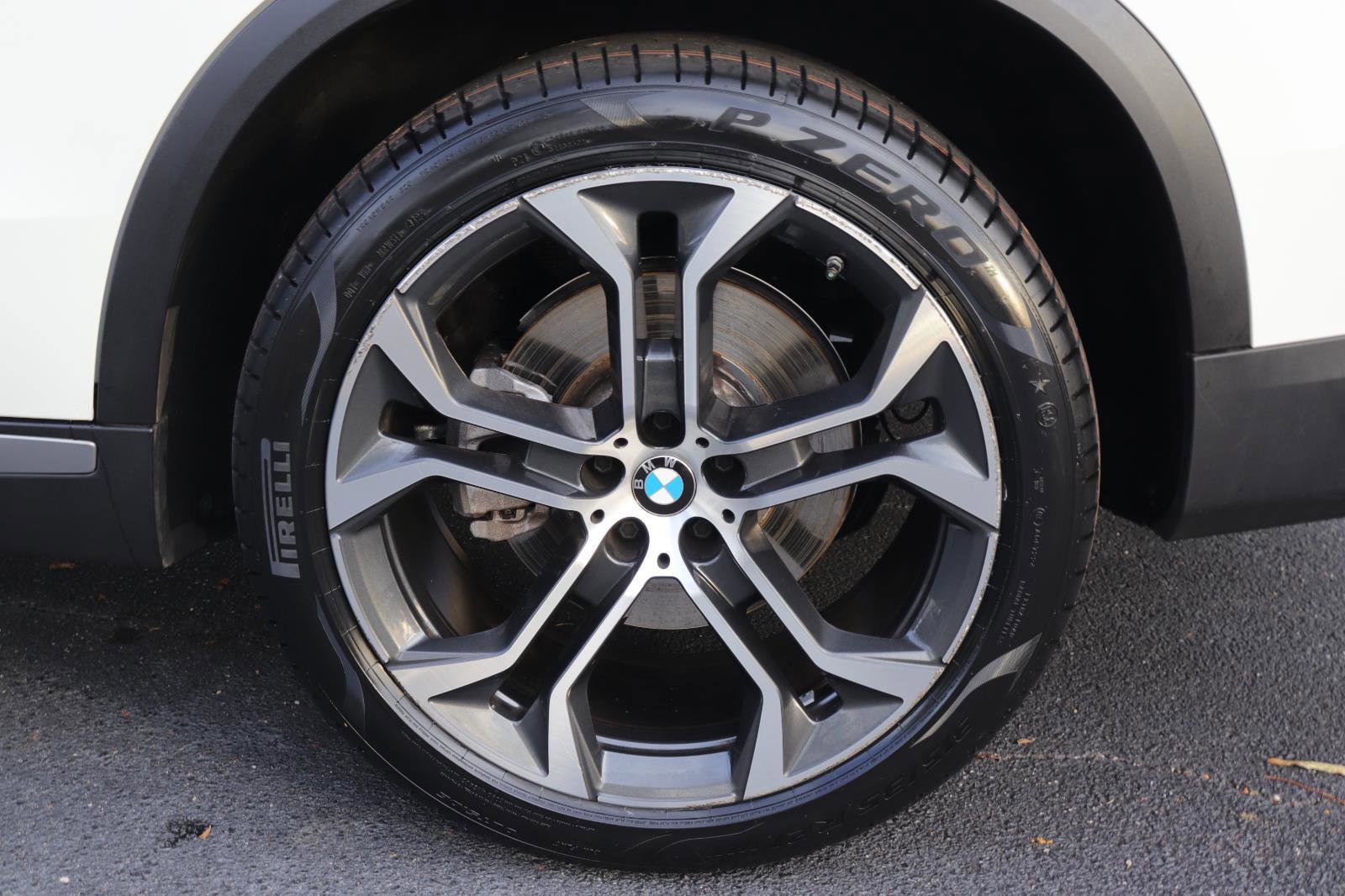 Certified 2024 BMW X5 xDrive40i w/ Premium Package image 48