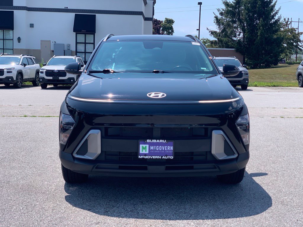Used 2025 Hyundai Kona SEL AWD/4WD image 3