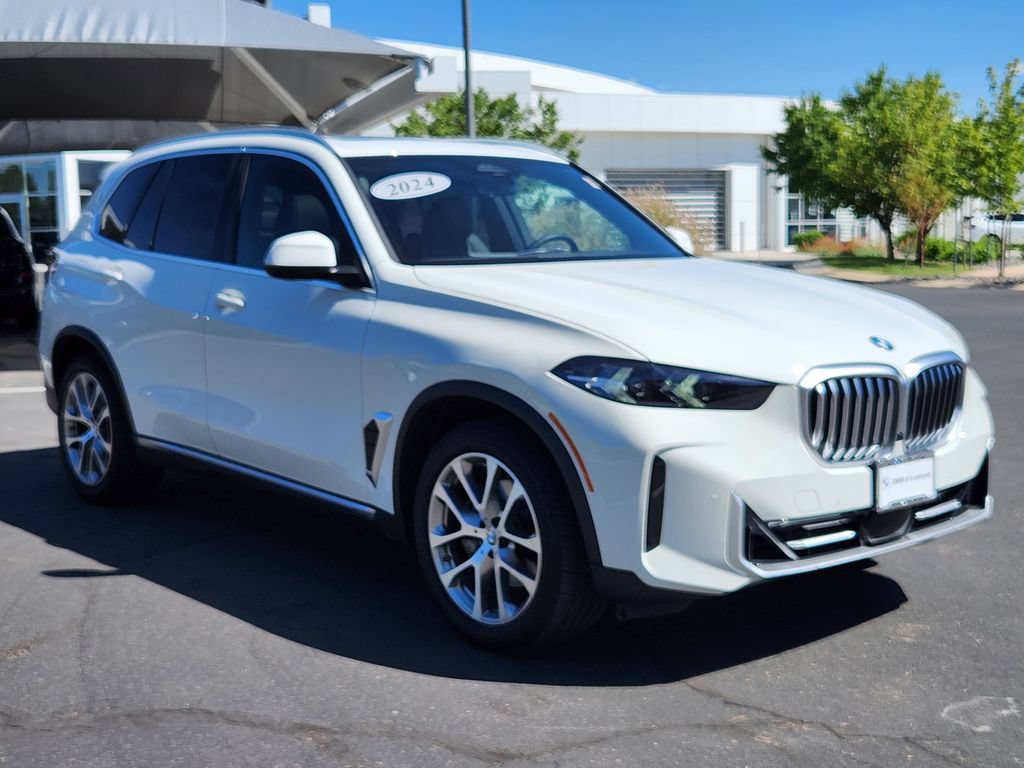 Used 2024 BMW X5 xDrive40i AWD/4WD image 4
