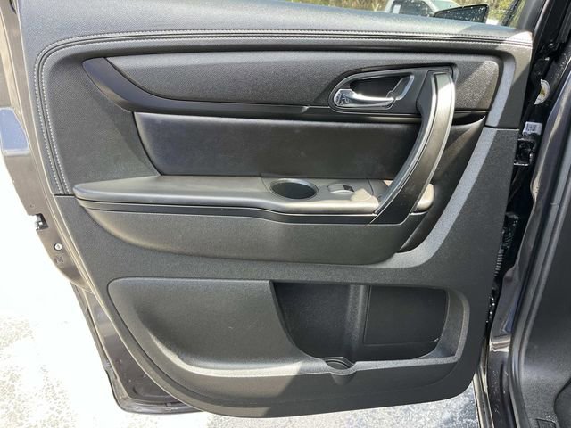 Used 2015 Chevrolet Traverse LT image 19
