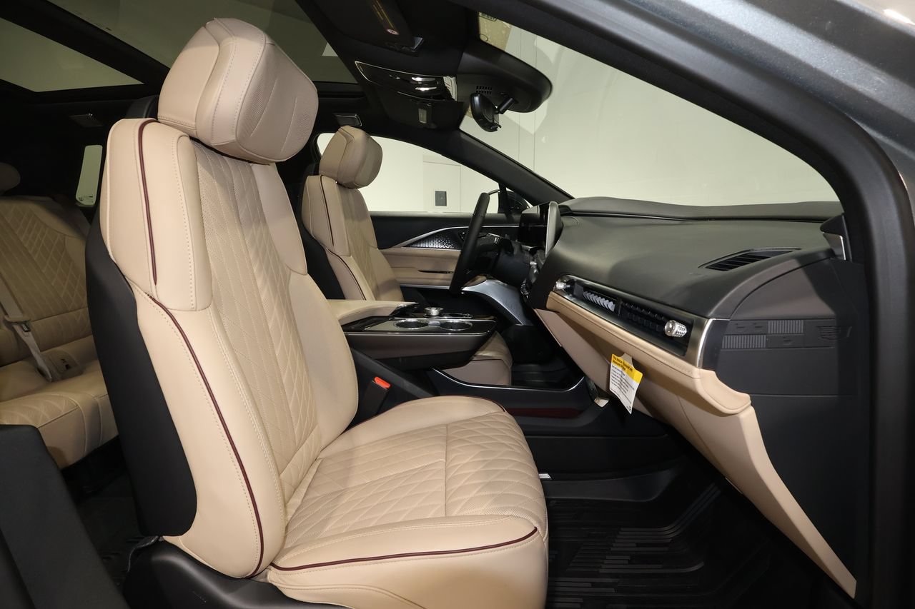 Certified 2026 Cadillac Lyriq Signature Luxury w/ Nappa Leather Package AWD/4WD image 26