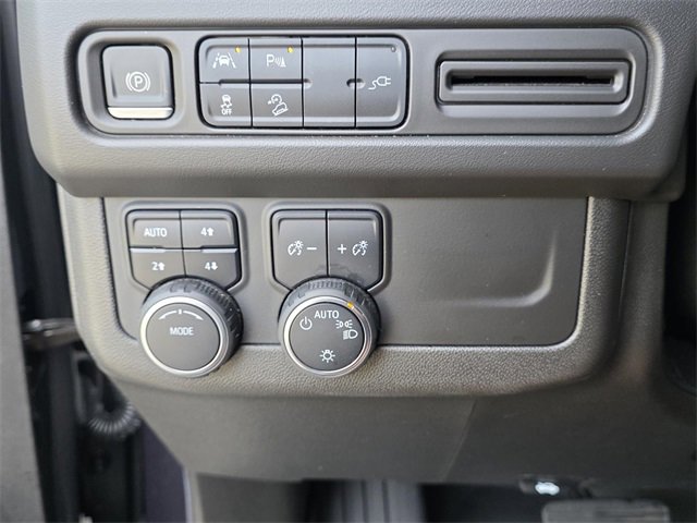 Used 2022 Chevrolet Tahoe Z71 image 26