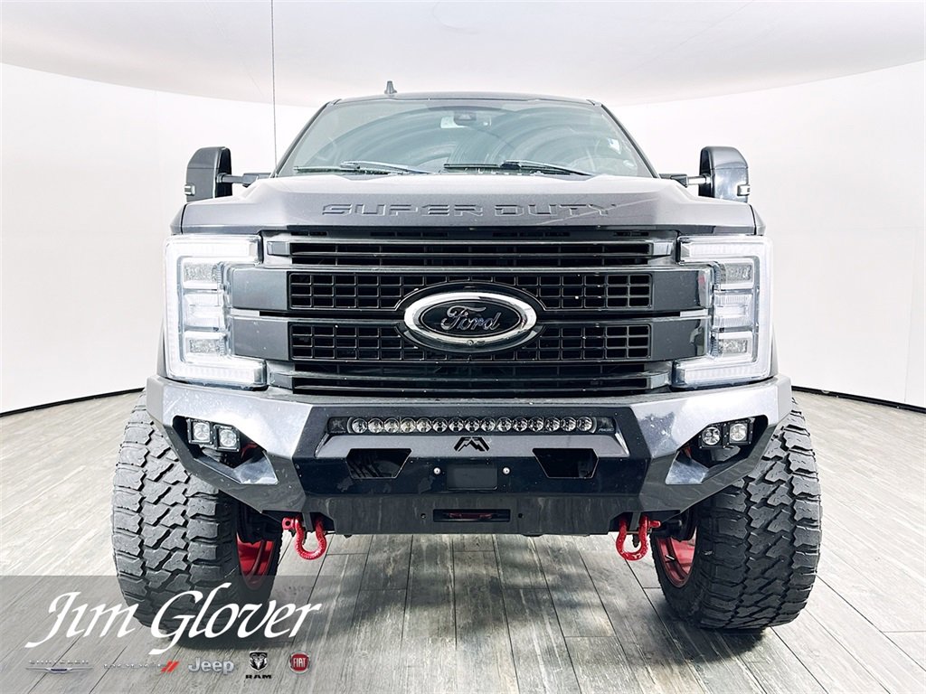 Used 2019 Ford F250 Platinum w/ Platinum Ultimate Package image 2