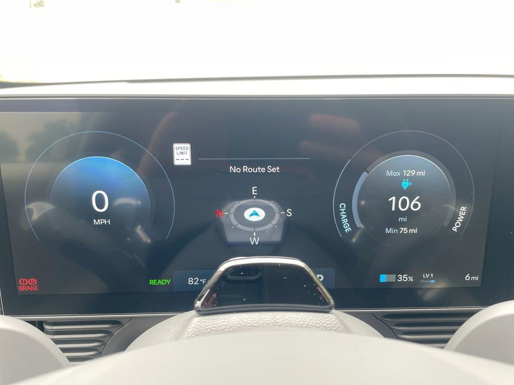 New 2025 Hyundai Ioniq 5 SE image 40