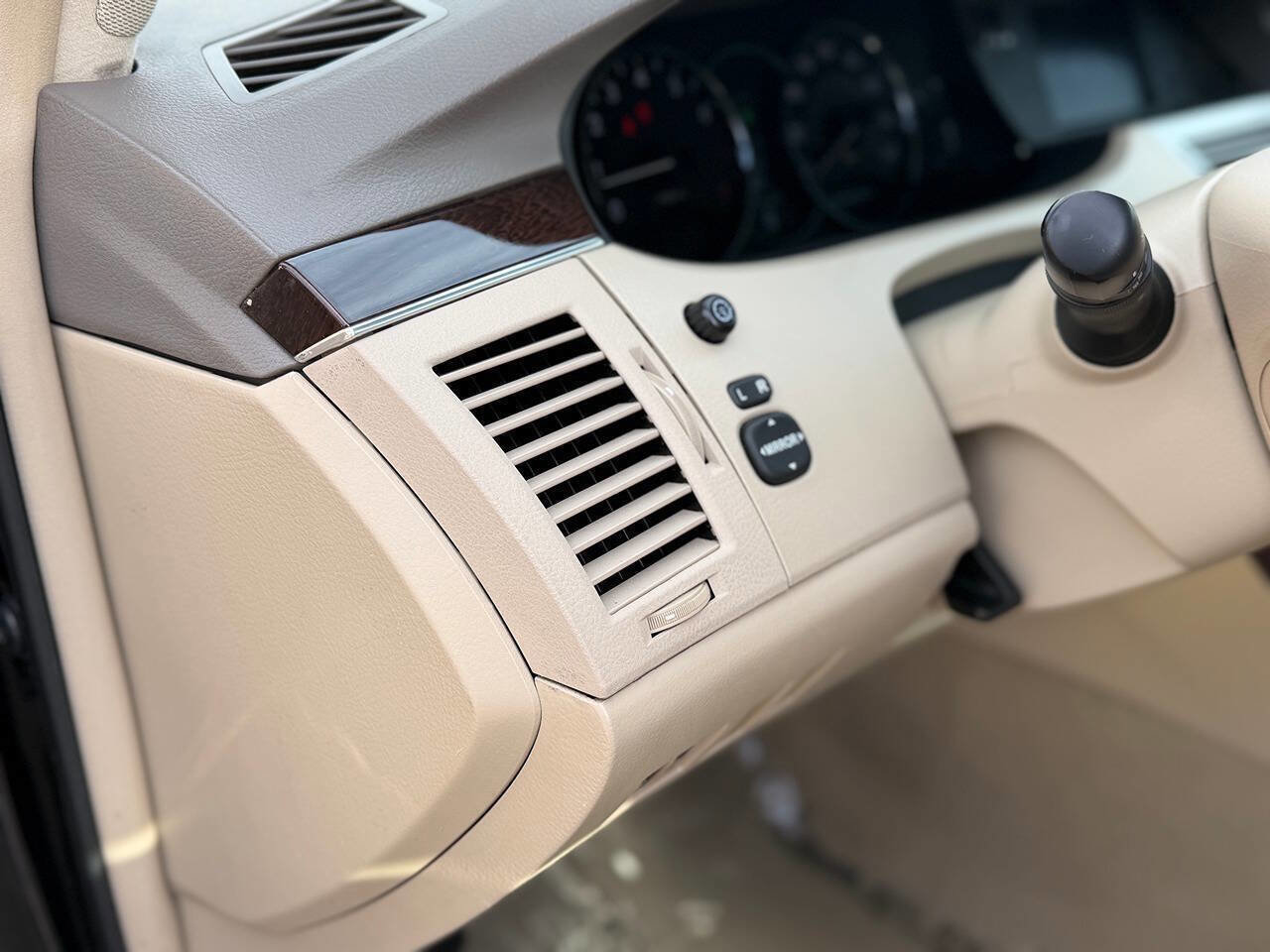 Used 2008 Toyota Avalon XLS image 81