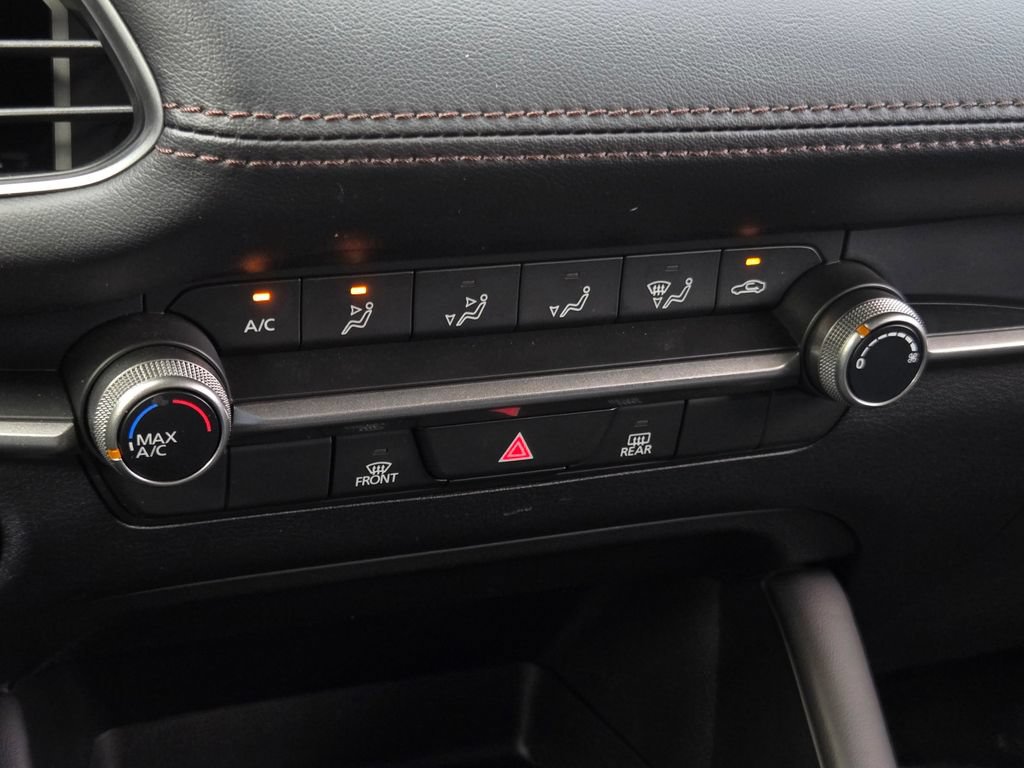 Certified 2025 MAZDA MAZDA3 s FWD image 18