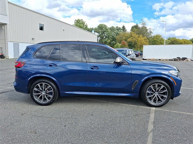 Used 2022 BMW X5 M50i image 9