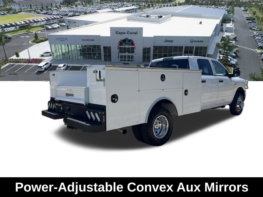 Used 2025 RAM 3500 Tradesman w/ Chrome Appearance Group image 16