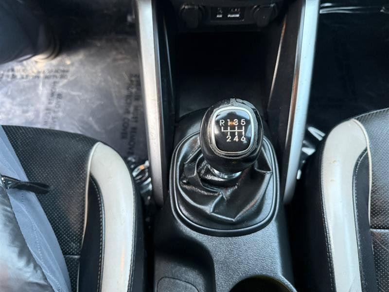Used 2013 Hyundai Veloster Turbo FWD image 24