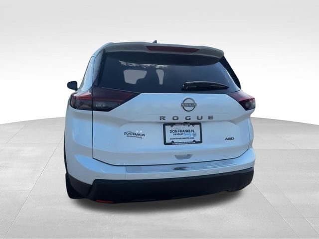 New 2026 Nissan Rogue SV w/ Cold Weather Package AWD/4WD image 7