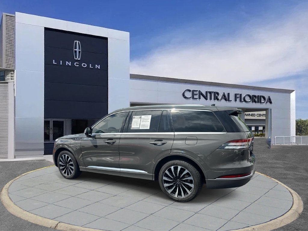 Certified 2023 Lincoln Aviator Black Label Grand Touring w/ Class IV Trailer Tow Package AWD/4WD image 9