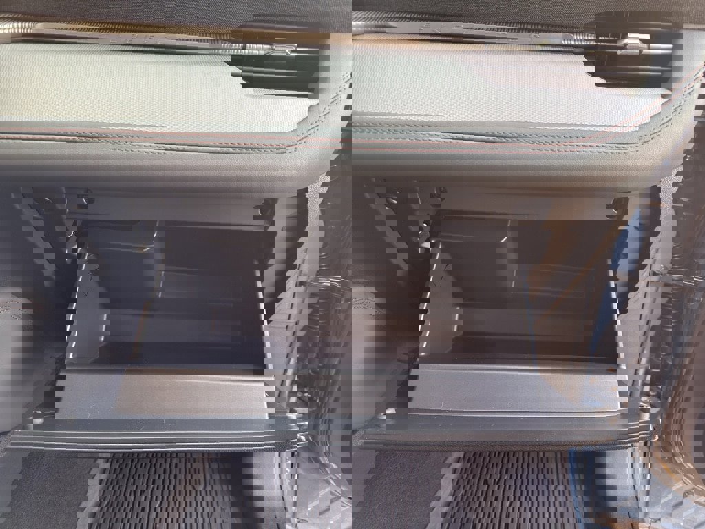 New 2026 Ford Explorer Active w/ Active Comfort Package image 37