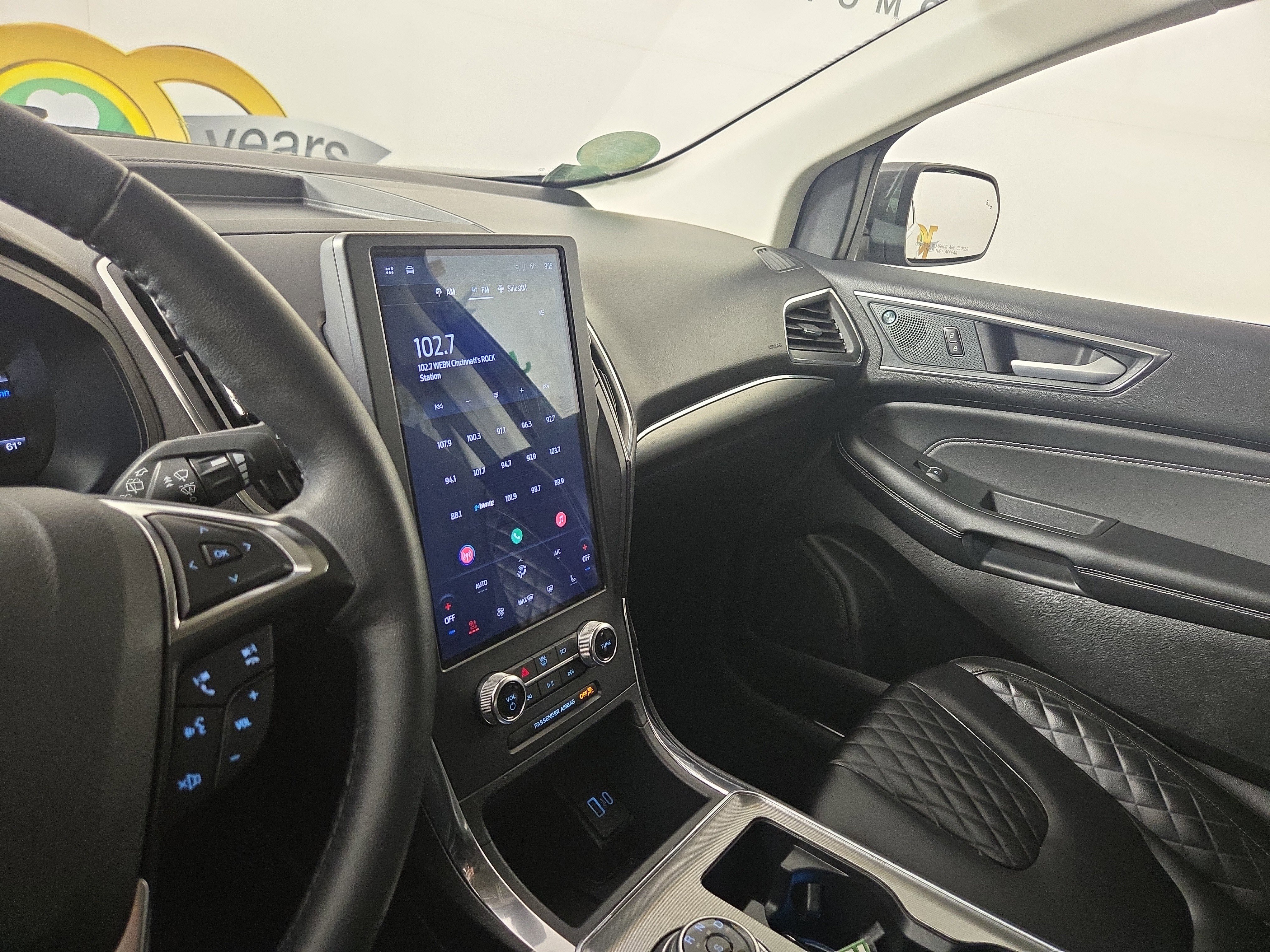 Used 2024 Ford Edge Titanium image 23