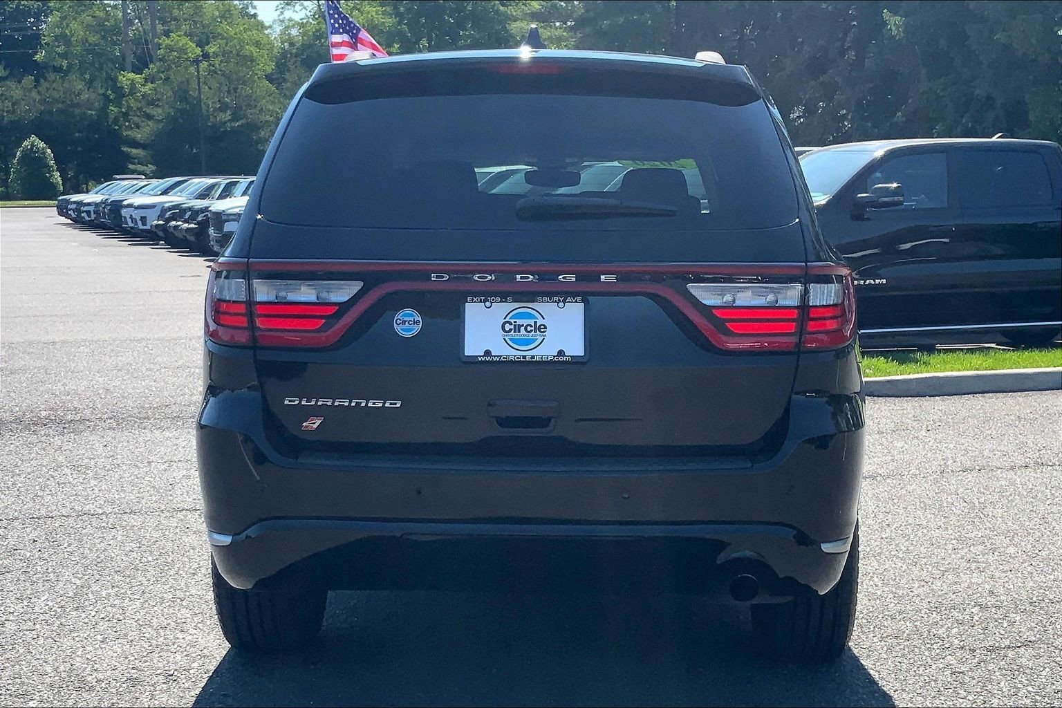 Used 2020 Dodge Durango SXT AWD/4WD image 4