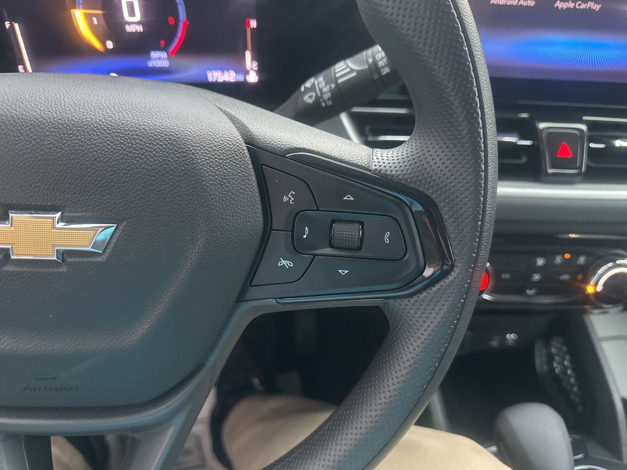 Used 2025 Chevrolet TrailBlazer LT FWD image 23