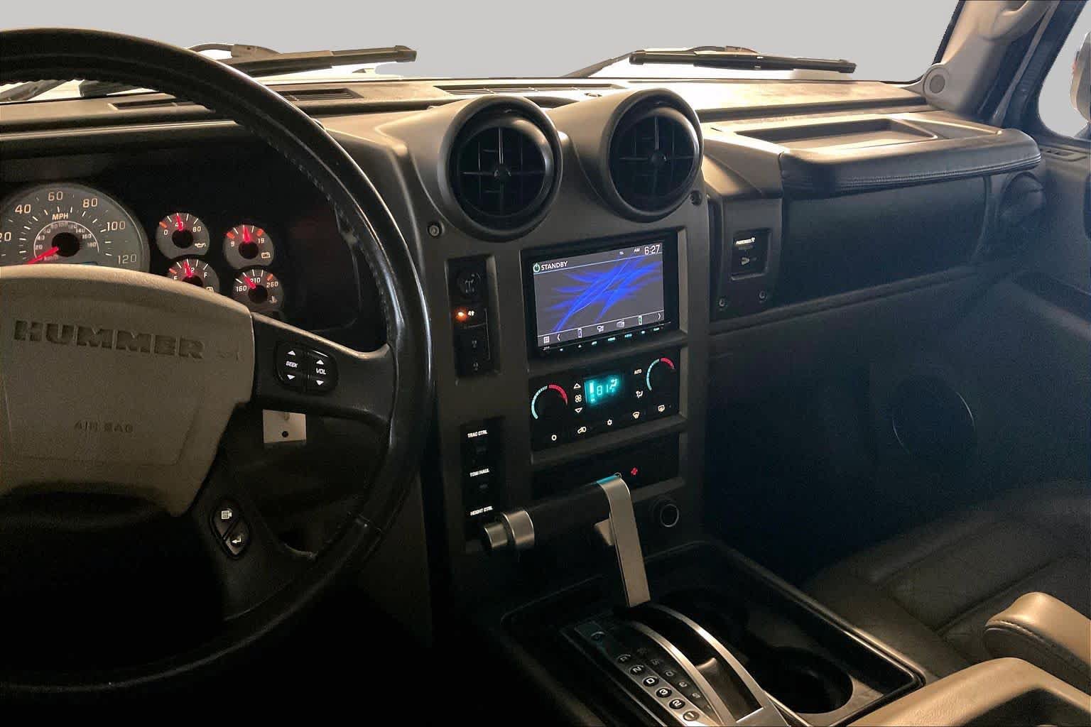 Used 2003 HUMMER H2 w/ Preferred Equipment Group AWD/4WD image 6