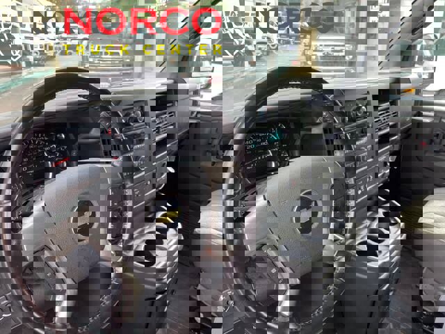 Used 2018 Chevrolet Express 3500 Extended w/ Driver Convenience Package image 13