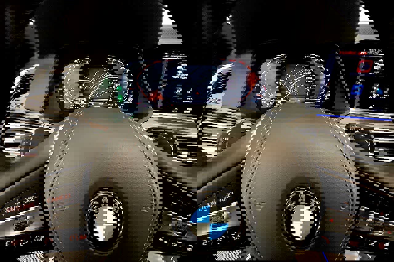 Used 2021 BMW X5 xDrive40i w/ Premium Package image 13