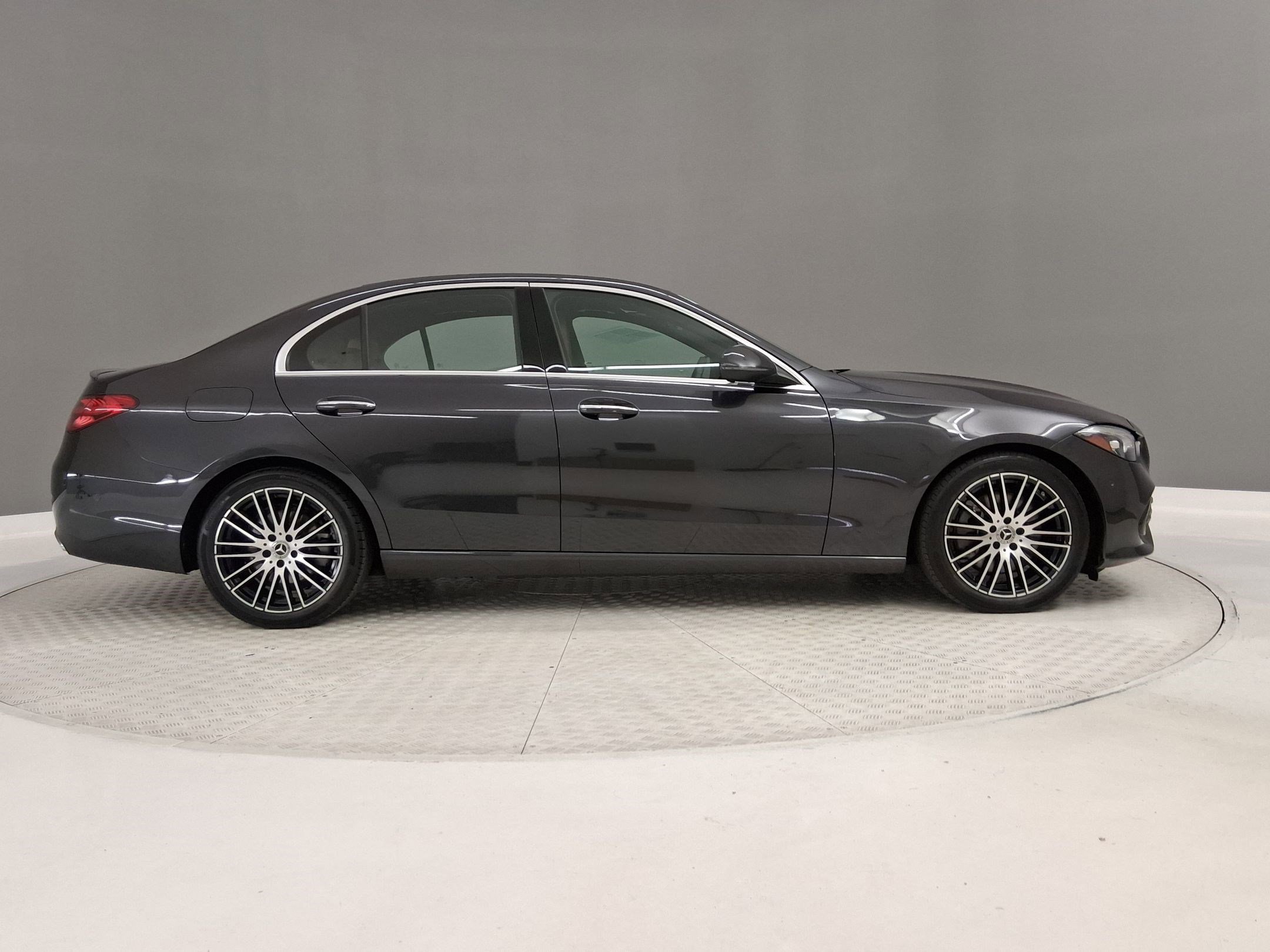 Used 2023 Mercedes-Benz C 300 Sedan image 6