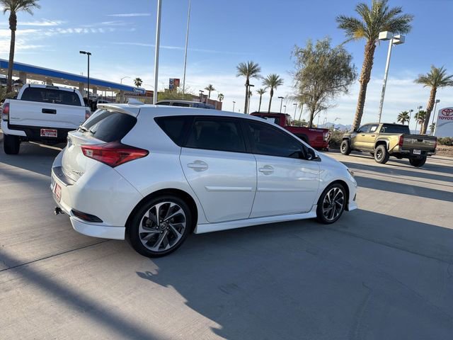 Used 2018 Toyota Corolla iM w/ Carpet Mat Package (TMS) FWD image 4