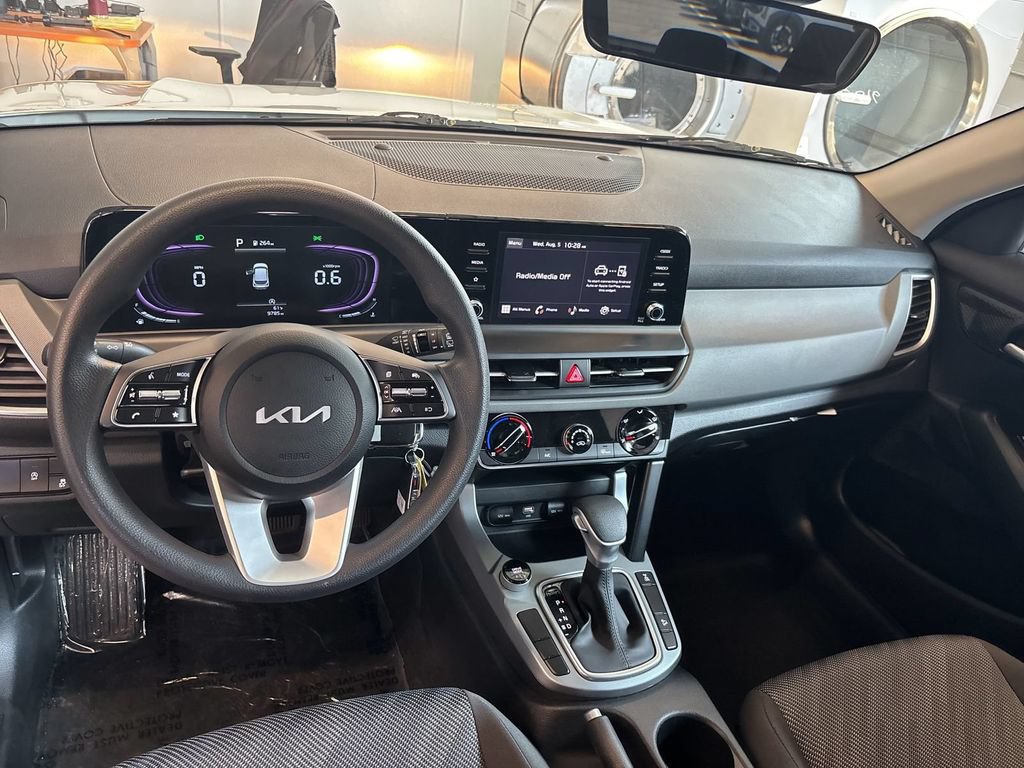 Certified 2026 Kia Seltos LX AWD/4WD image 17
