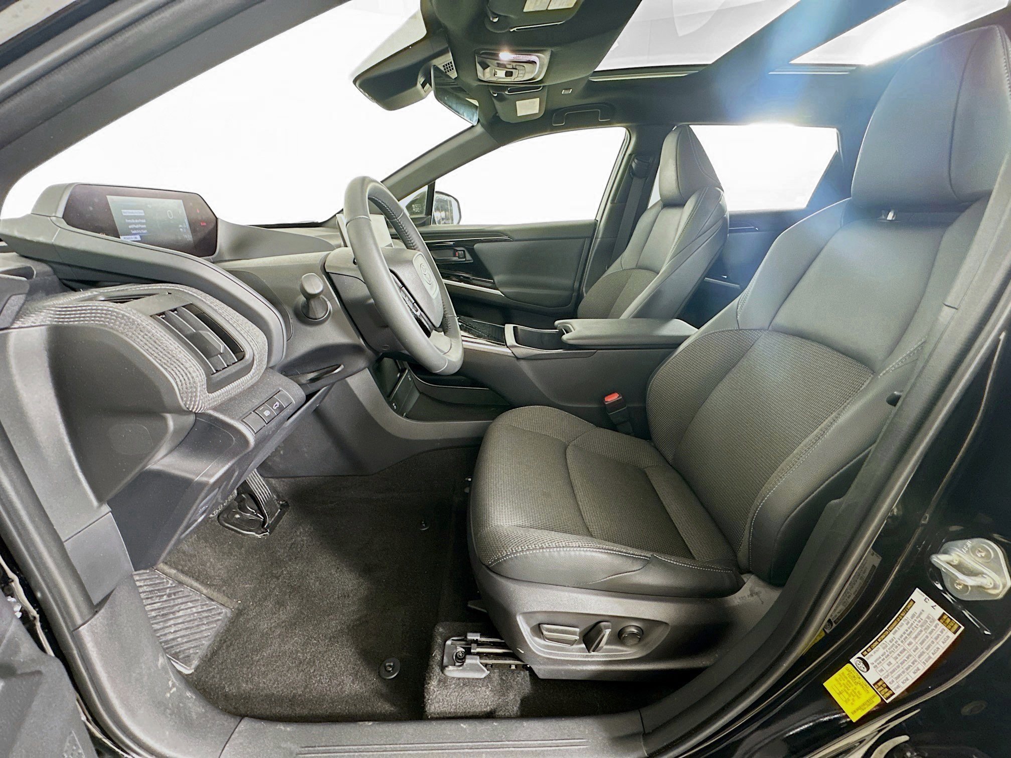 Used 2025 Toyota bZ4X AWD w/ Weather Package image 13
