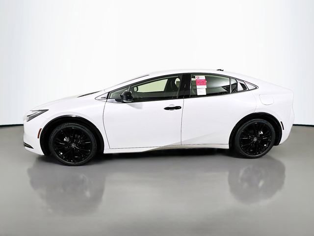 New 2026 Toyota Prius FWD image 6