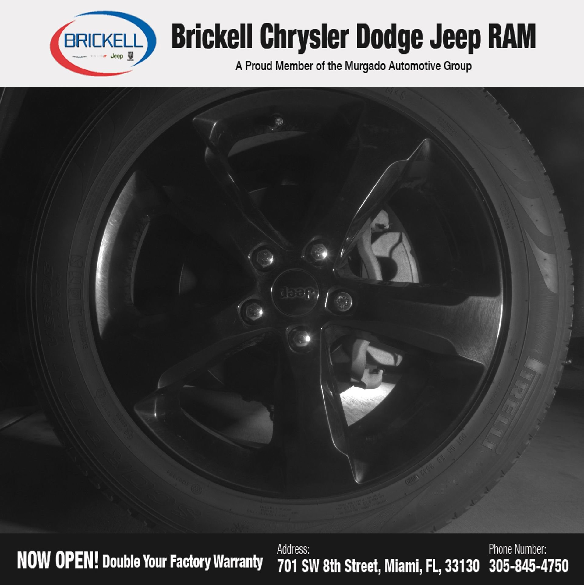 Used 2023 Jeep Grand Cherokee Altitude RWD image 9