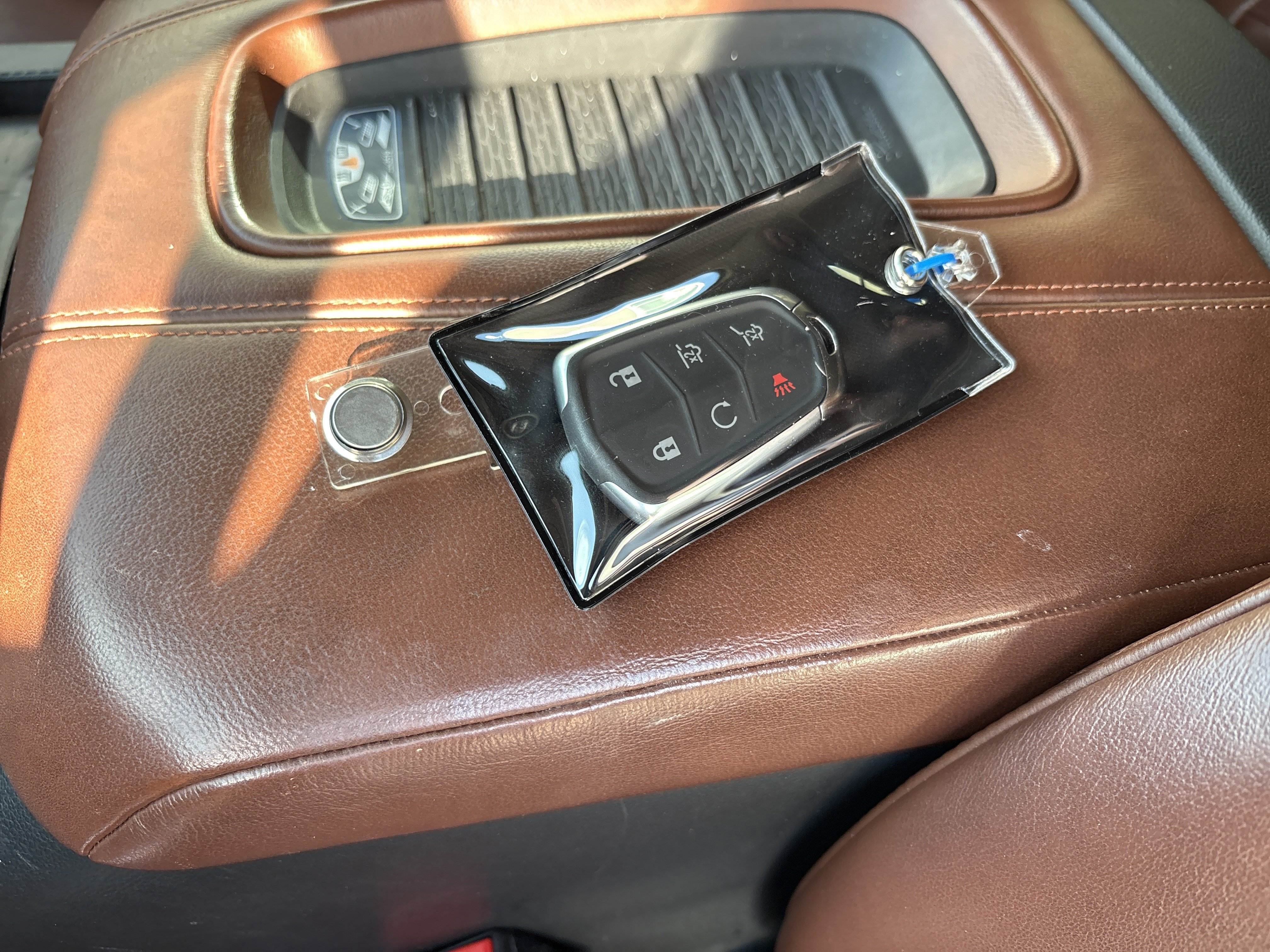 Used 2020 Cadillac Escalade Premium Luxury w/ LPO, Radiant Package image 37