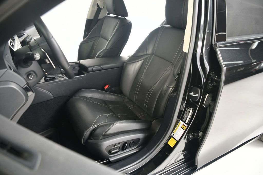 Used 2022 Lexus ES 350 Ultra Luxury image 32