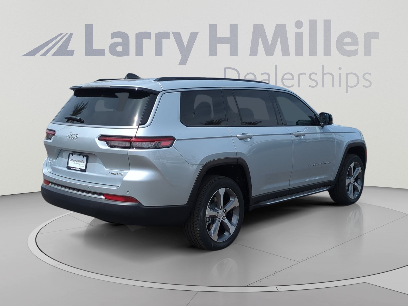 New 2026 Jeep Grand Cherokee L Limited AWD/4WD image 5
