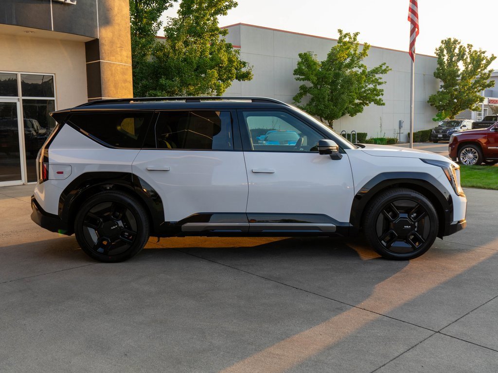 New 2026 Kia EV9 GT-Line image 8