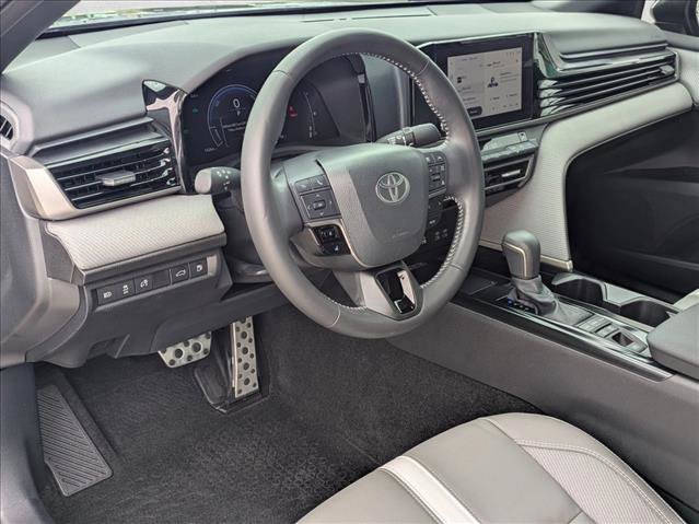 Used 2025 Toyota Camry SE FWD image 10