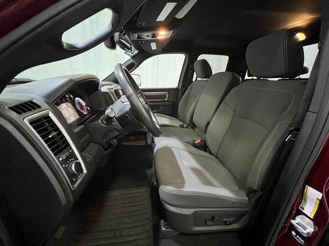 Used 2021 RAM 1500 Classic Warlock w/ Luxury Group AWD/4WD image 11