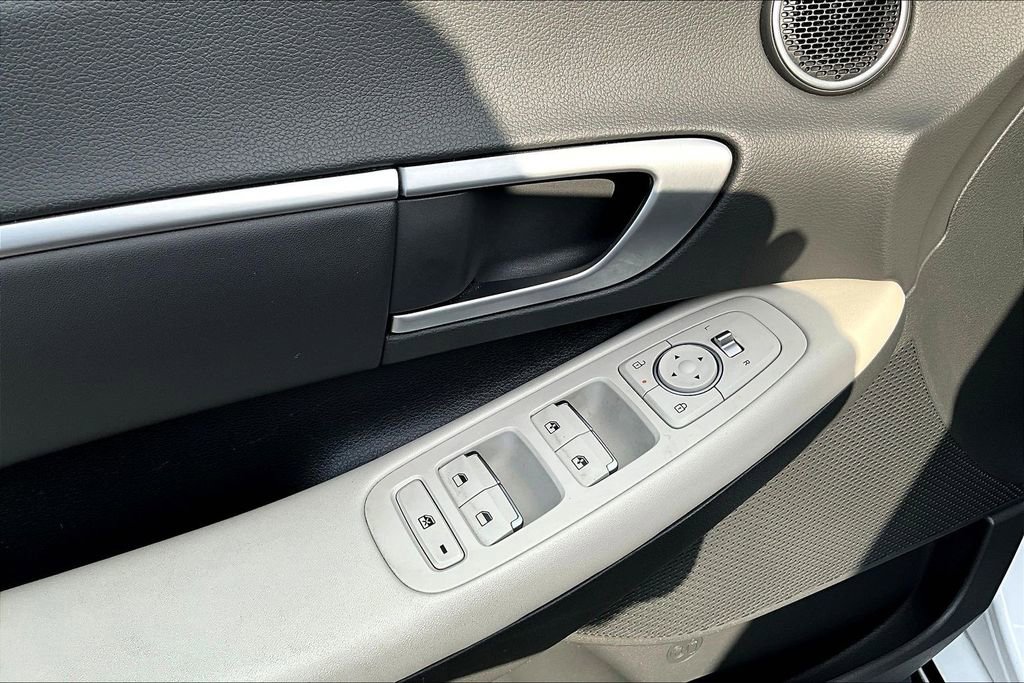 Used 2025 Hyundai Sonata SEL FWD image 49