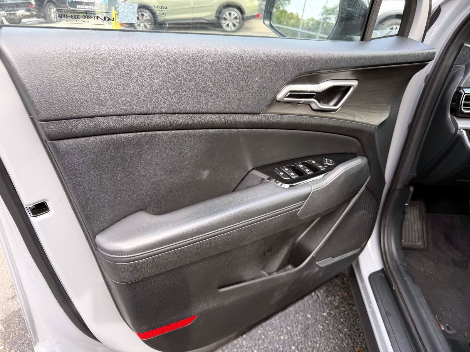 Used 2023 Kia Sportage X-Line w/ X-Line Premium Package AWD/4WD image 14