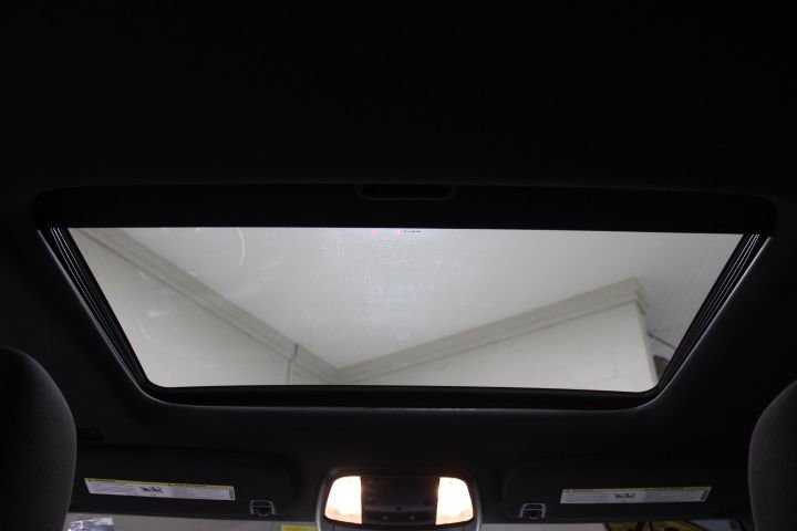 Used 2024 Dodge Durango SXT image 3