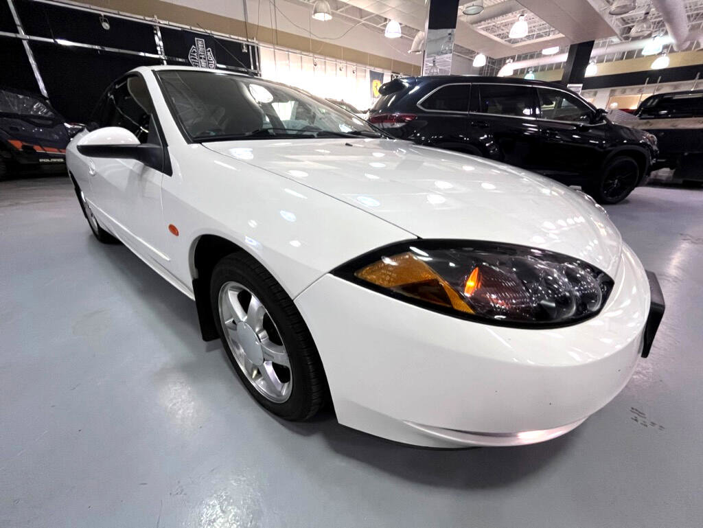 Used 1999 Mercury Cougar V6 image 2