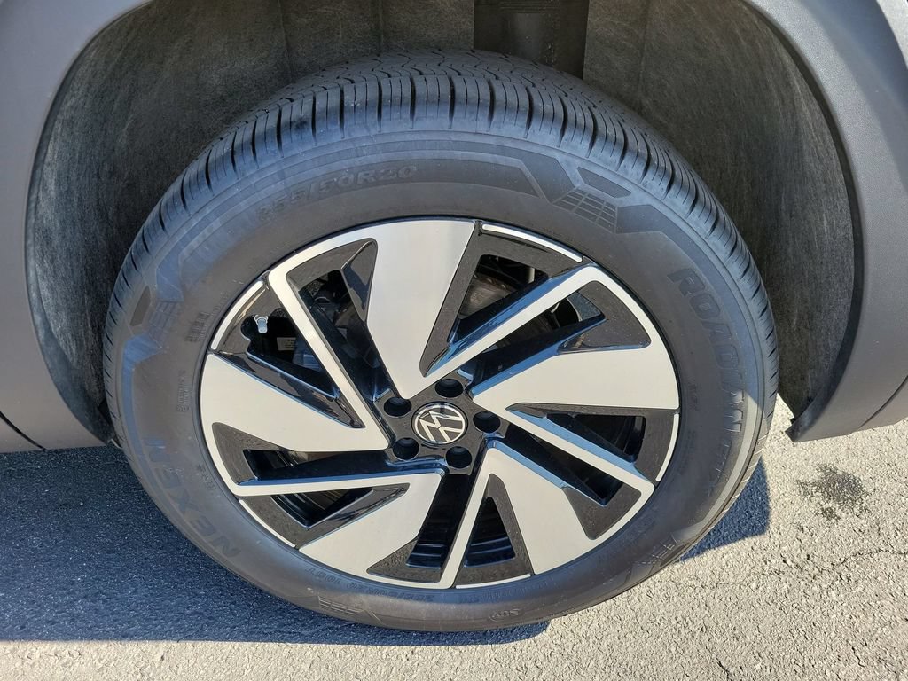 Used 2026 Volkswagen Atlas SE FWD image 32