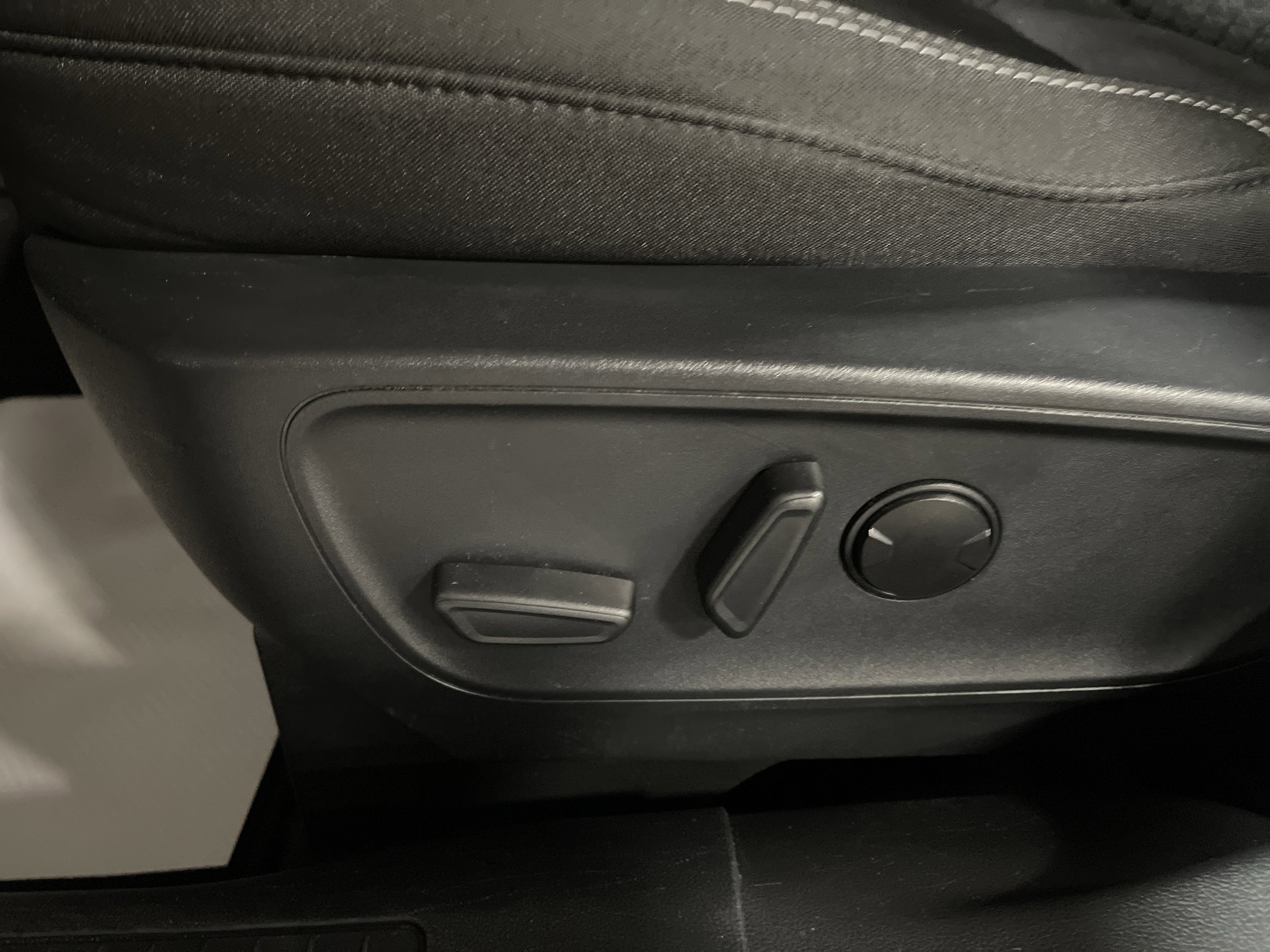 Used 2024 Ford Escape Active image 9