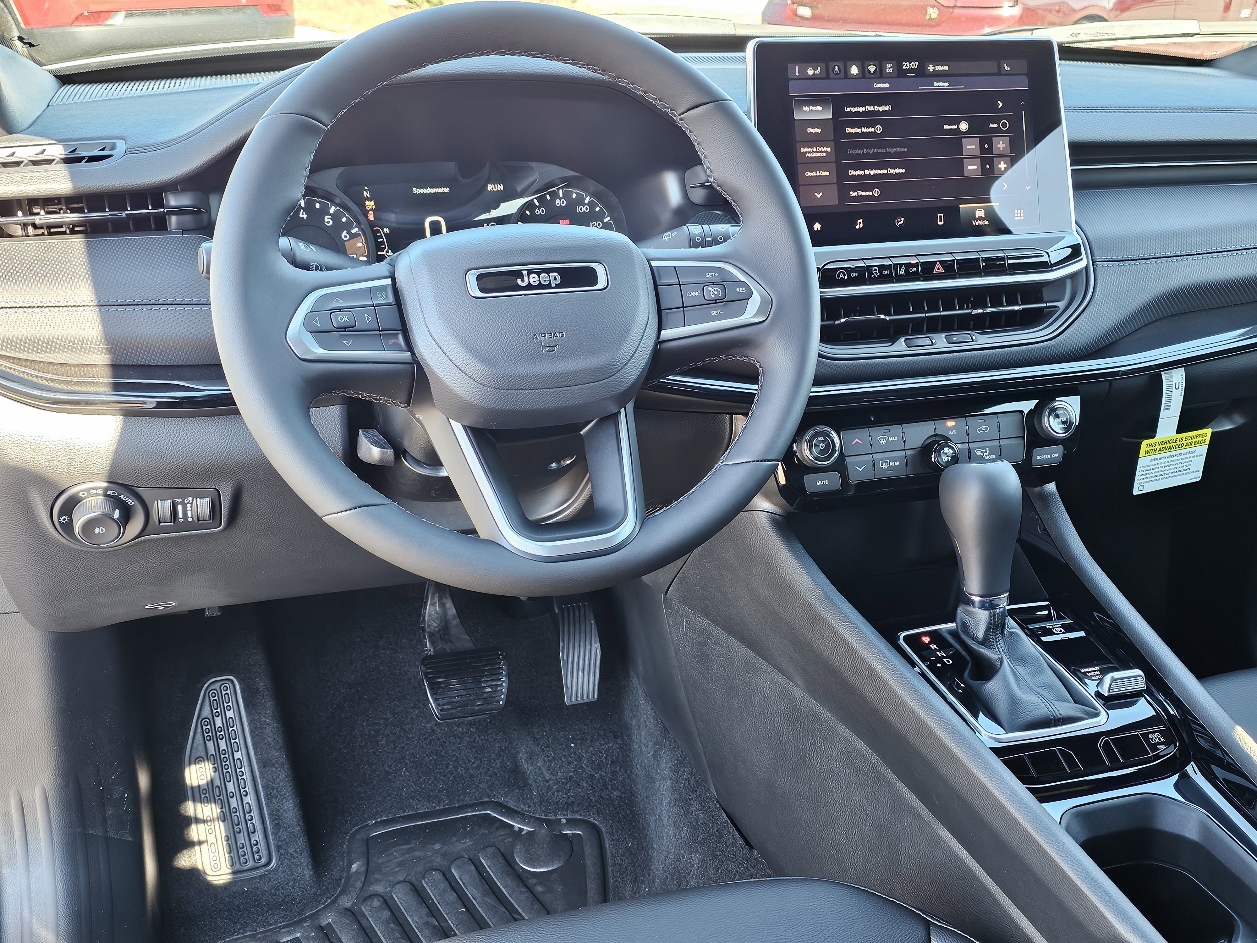 New 2026 Jeep Compass Latitude image 32