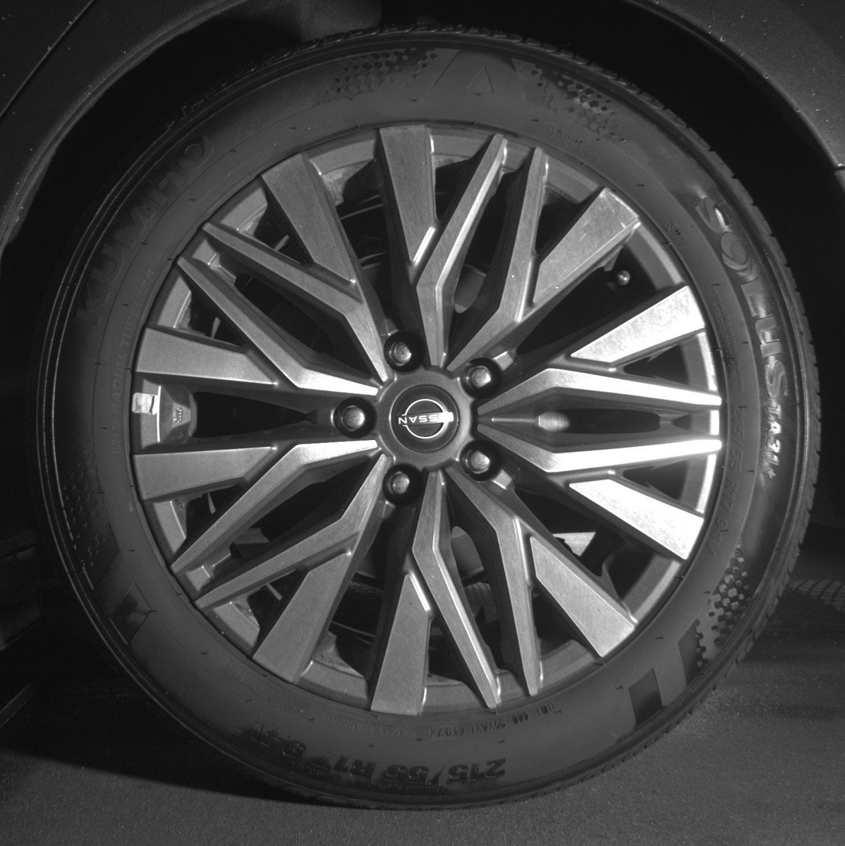 Used 2025 Nissan Altima 2.5 SV image 14