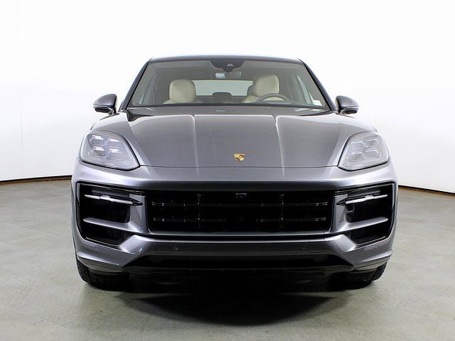 New 2026 Porsche Cayenne GTS image 10