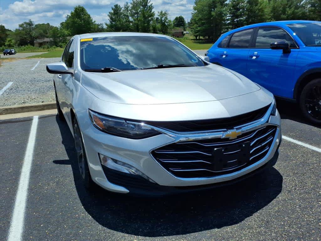 Used 2022 Chevrolet Malibu LT FWD image 9