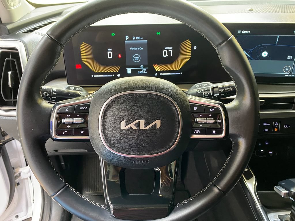 Used 2025 Kia Sorento S AWD/4WD image 32
