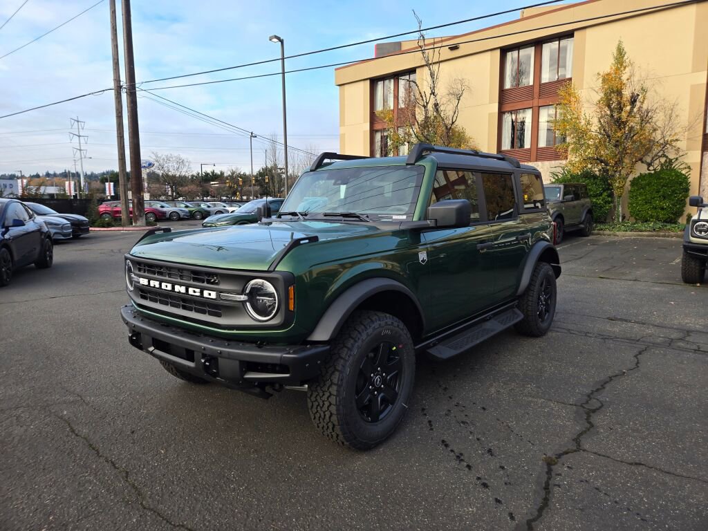 New 2025 Ford Bronco Big Bend w/ Black Diamond Package