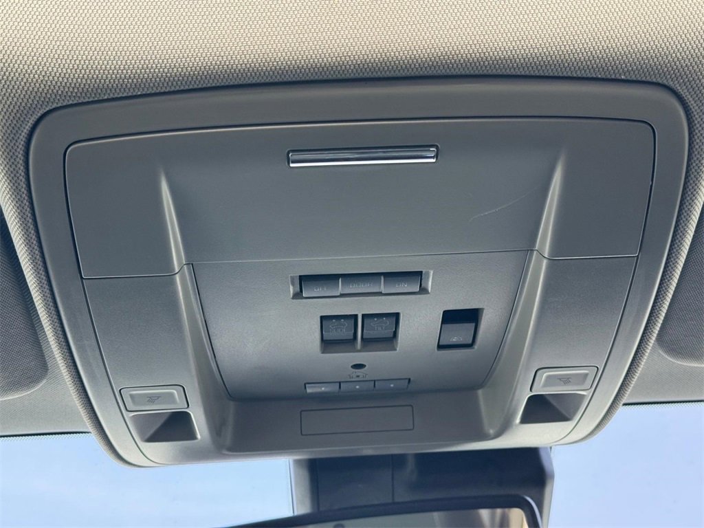 Used 2017 Chevrolet Silverado 3500 LTZ w/ Duramax Plus Package image 20