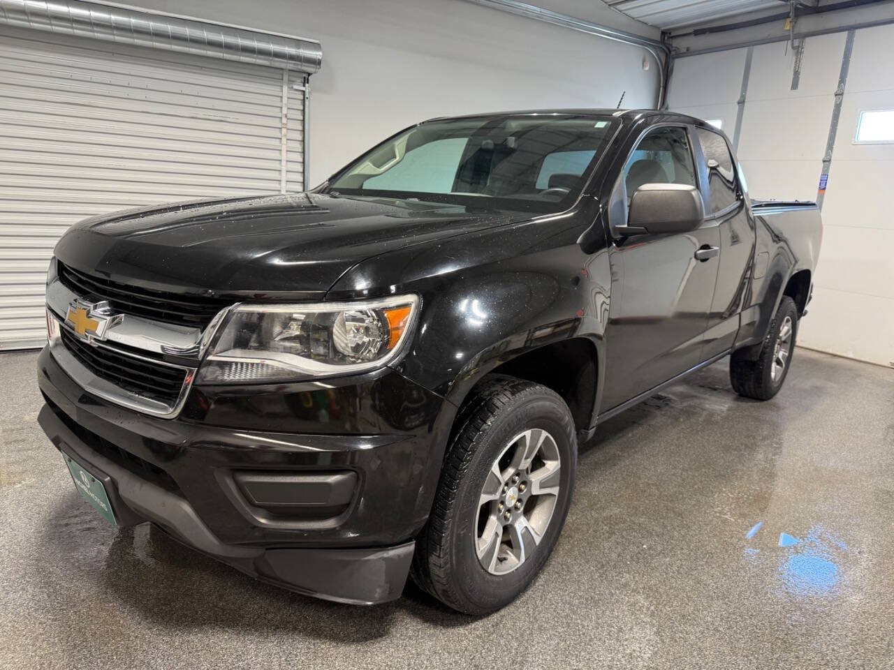 Used 2015 Chevrolet Colorado W/T w/ WT Convenience Package RWD image 2