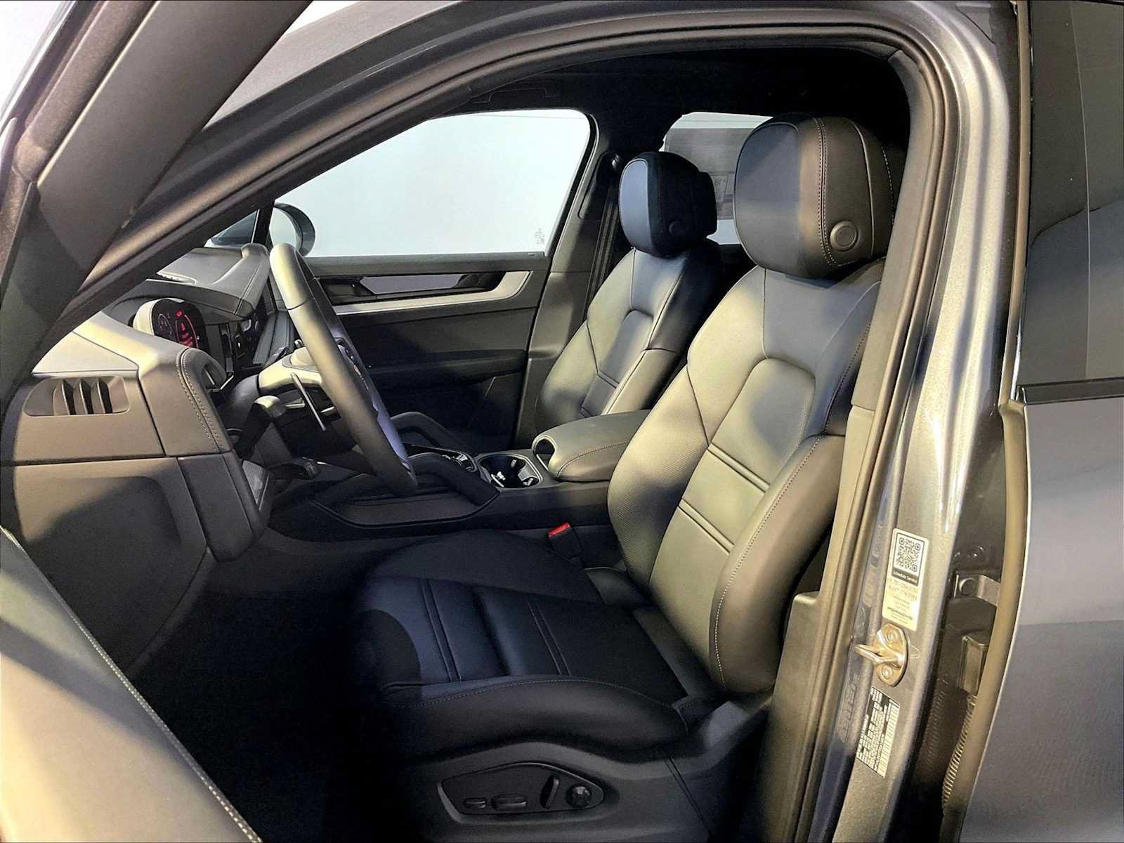 New 2026 Porsche Cayenne S AWD/4WD image 5