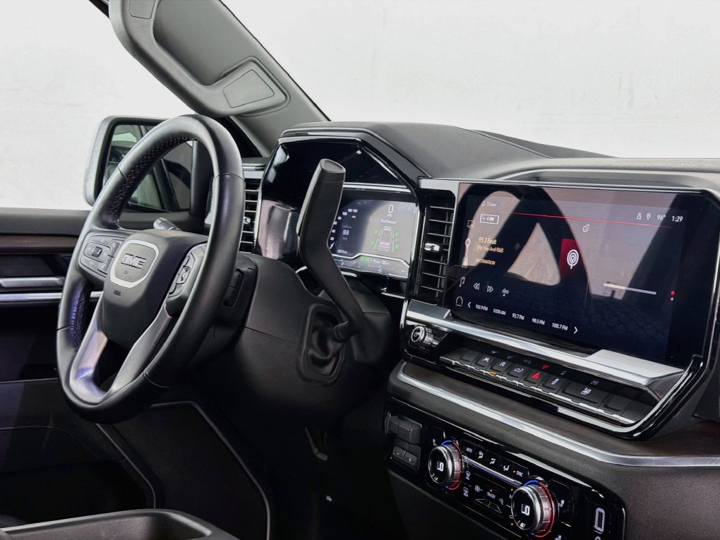 Used 2025 GMC Sierra 1500 SLT RWD image 37